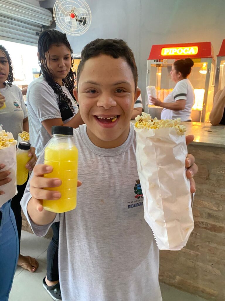 Escola Vai ao Cinema